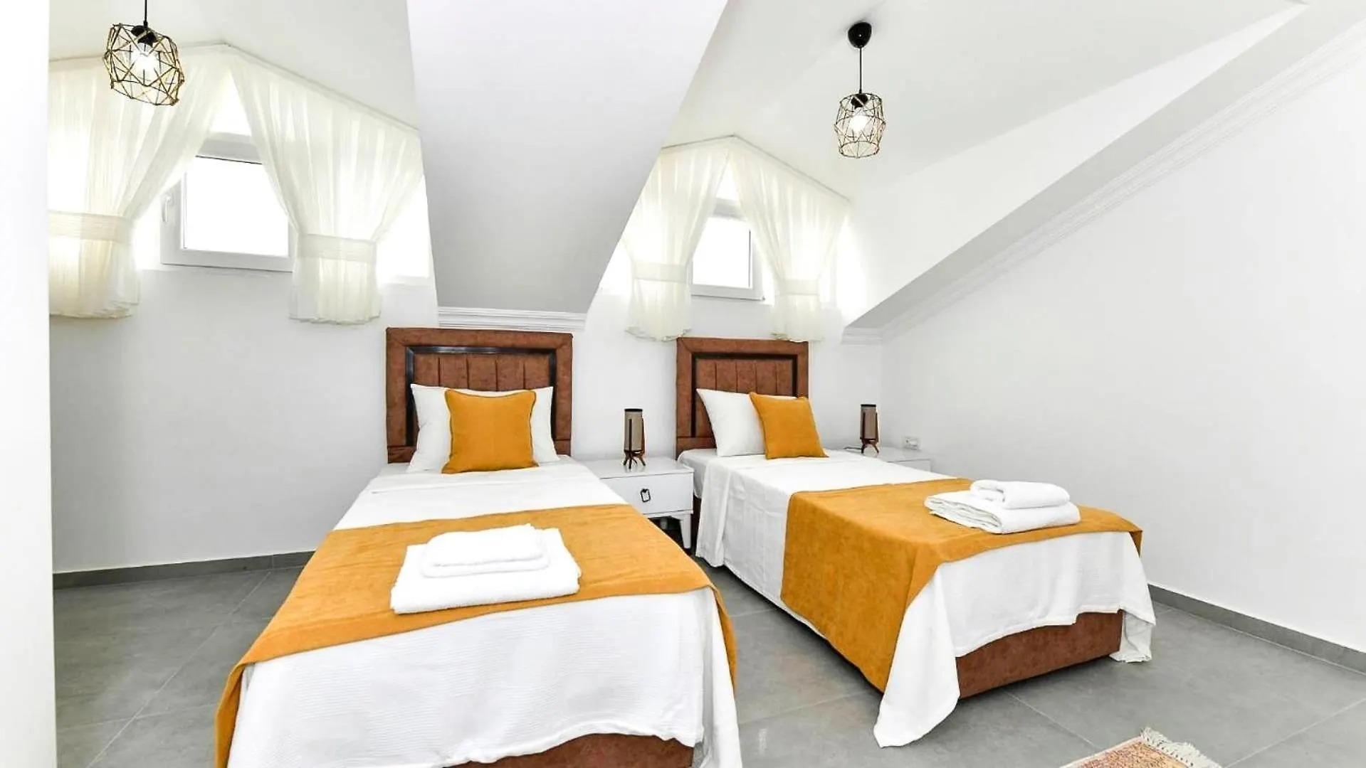 Fethiye 4 Bedroom Villa - 5847