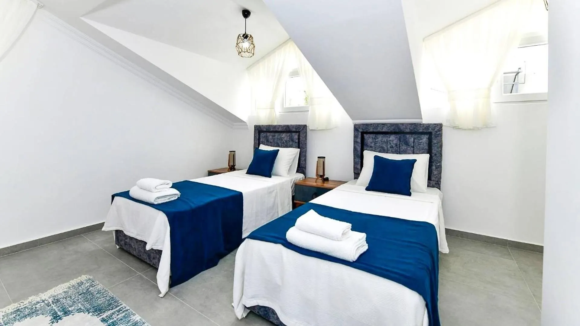 Fethiye 4 Bedroom Villa - 5847